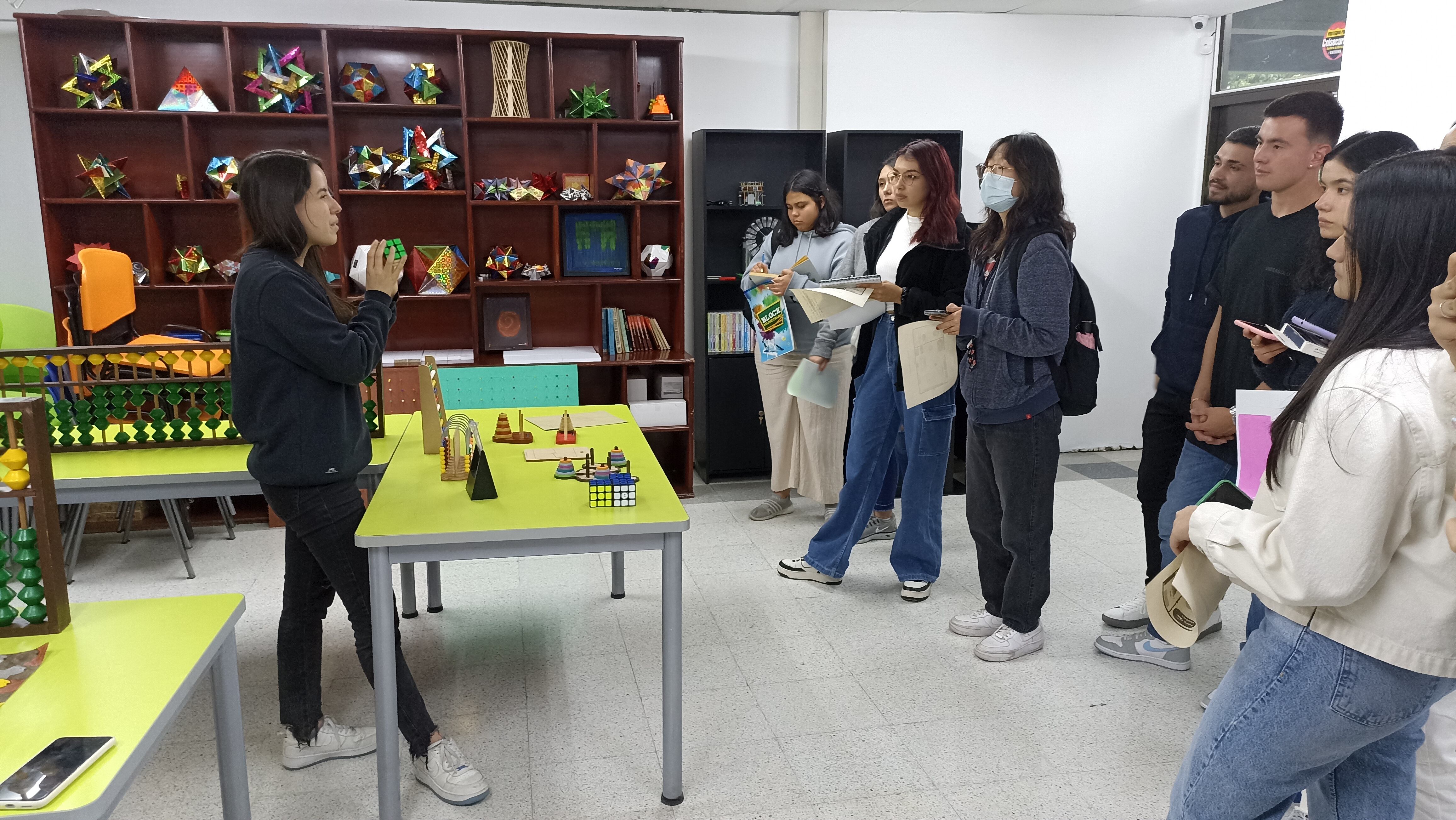 La institución señala que la matemática es muy transversal y permite conectarse con cualquier área del conocimiento y el arte.