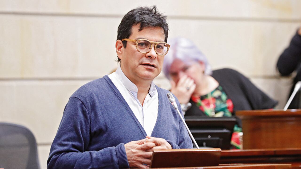 Danilo Rueda deja su cargo como alto comisionado de paz del Gobierno.