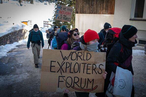 El Foro involucra a los líderes políticos, empresariales y culturales de la sociedad para dar forma a agendas globales, regionales e industriales, que pueden impactar a todos en todo el mundo. (Foto de Andy Barton/SOPA Images/LightRocket vía Getty Images)