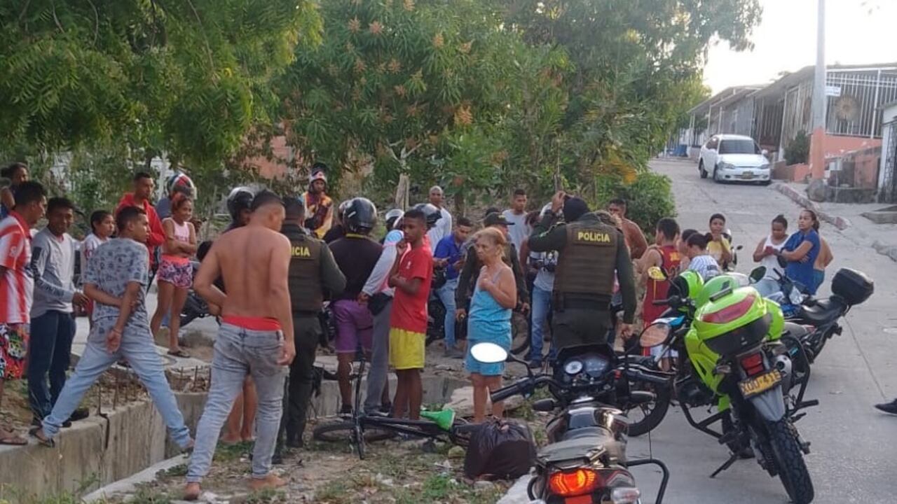 En este sector del barrio Me Quejo la comunidad halló el bulto