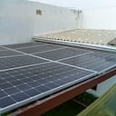 Uno de los ejemplares de los paneles solares