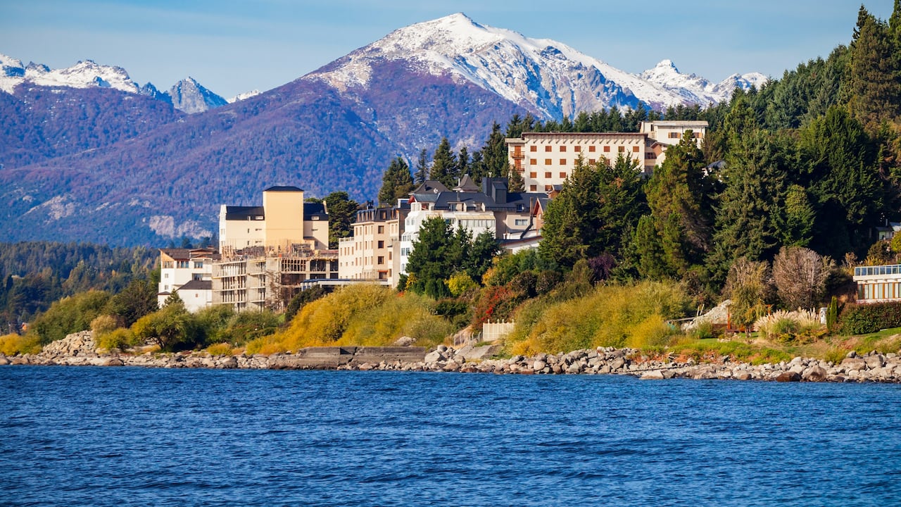 Bariloche es uno de los destinos imperdibles para conocer en Argentina.