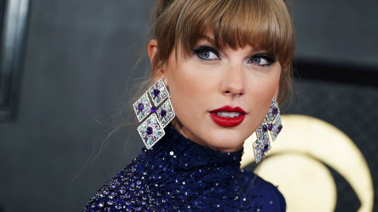 Taylor Swift sigue llevando su poder más allá de las fronteras musicales. (Foto Jordan Strauss/Invision/AP, archivo)