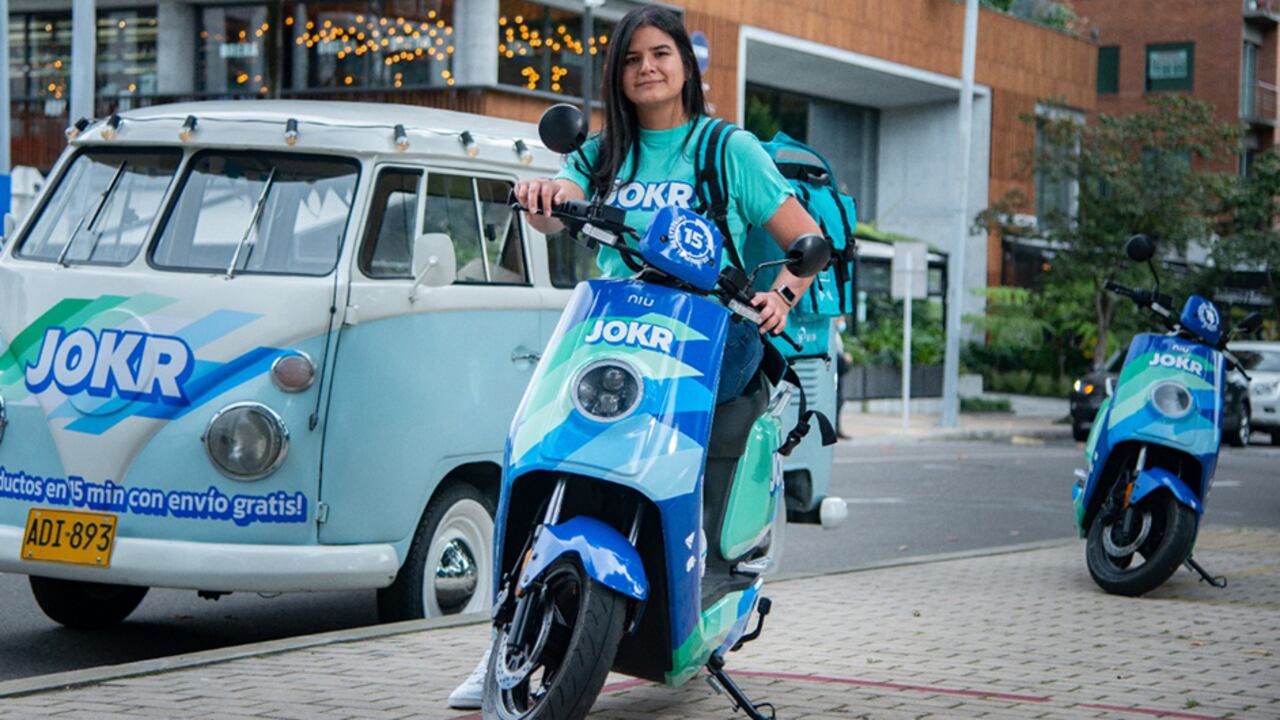JOKR, la app de domicilios que ya ha contratado a más de 100 repartidores con prestaciones de ley.