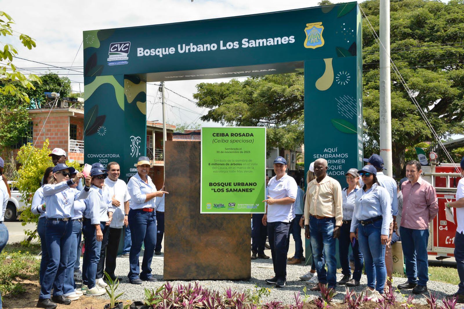 La ceiba se plantó en el Ecoparque Los Samanes, en El Cerrito.