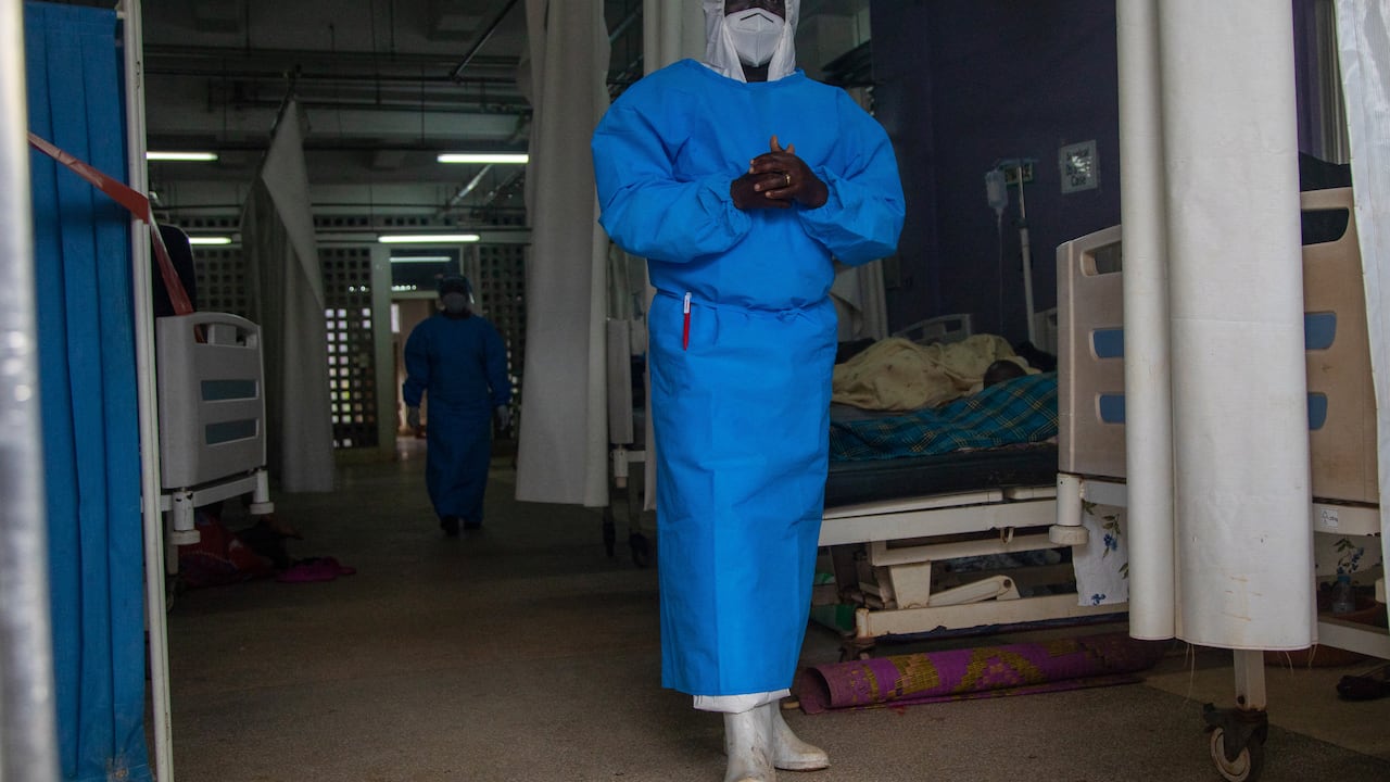 El ébola dejó 55 personas muertas en Uganda durante el último brote.