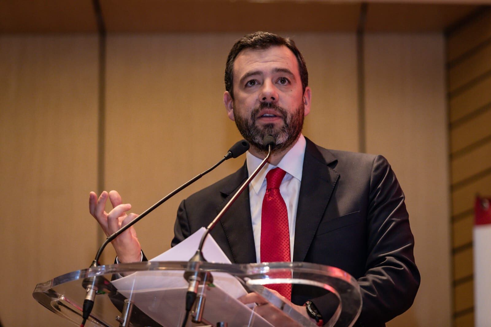 Alcalde Carlos Fernando Galán