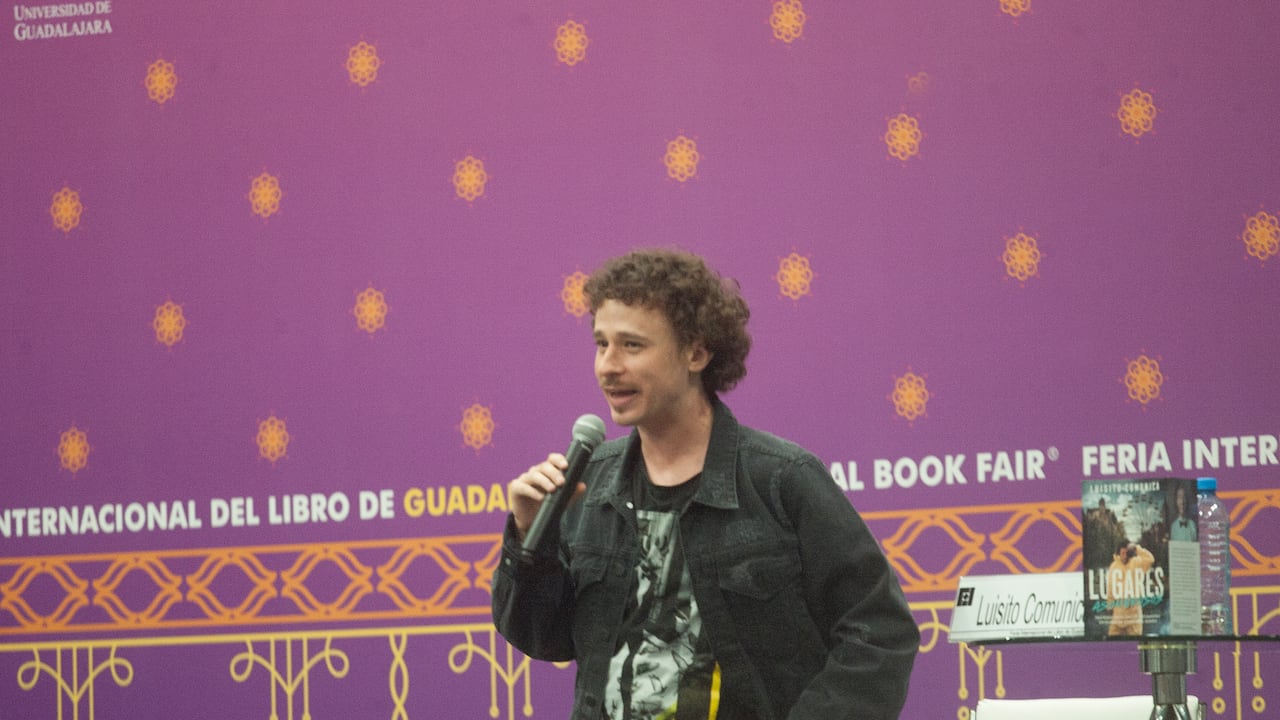 Luisito Comunica: así fue su visita en Medellín al barrio que construyó Pablo Escobar