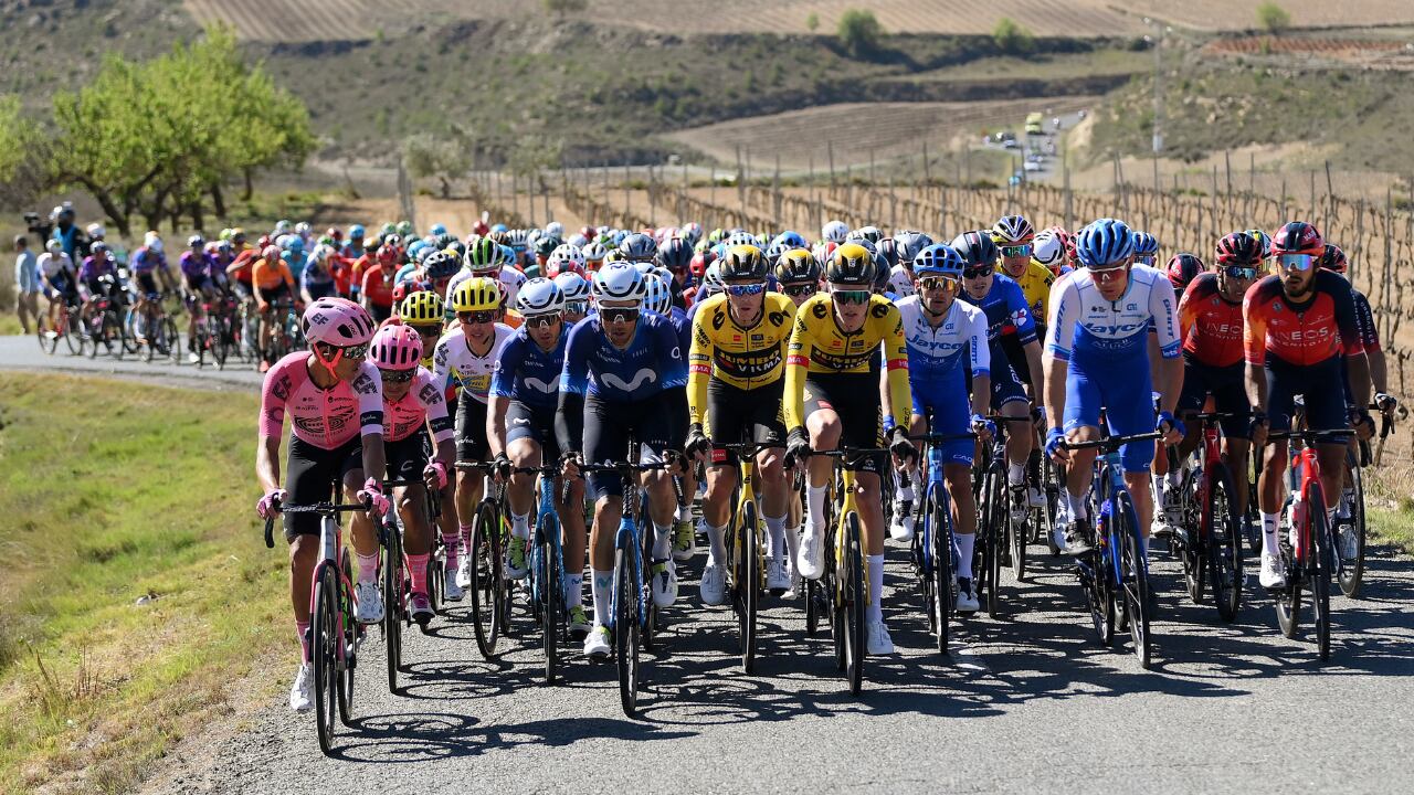 Esteban Chaves llevará la bandera de Colombia en La Vuelta
