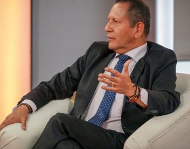Luis Guillermo Pérez Casas, superintendente de Subsidio Familiar.