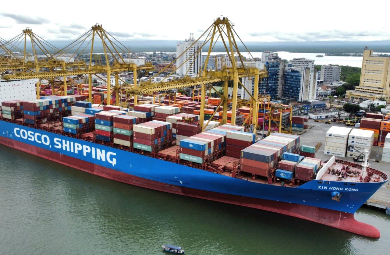 En el Puerto de Buenaventura se sella alianza comercial entre Colombia y China. Fotos Raúl Palacios/El País.