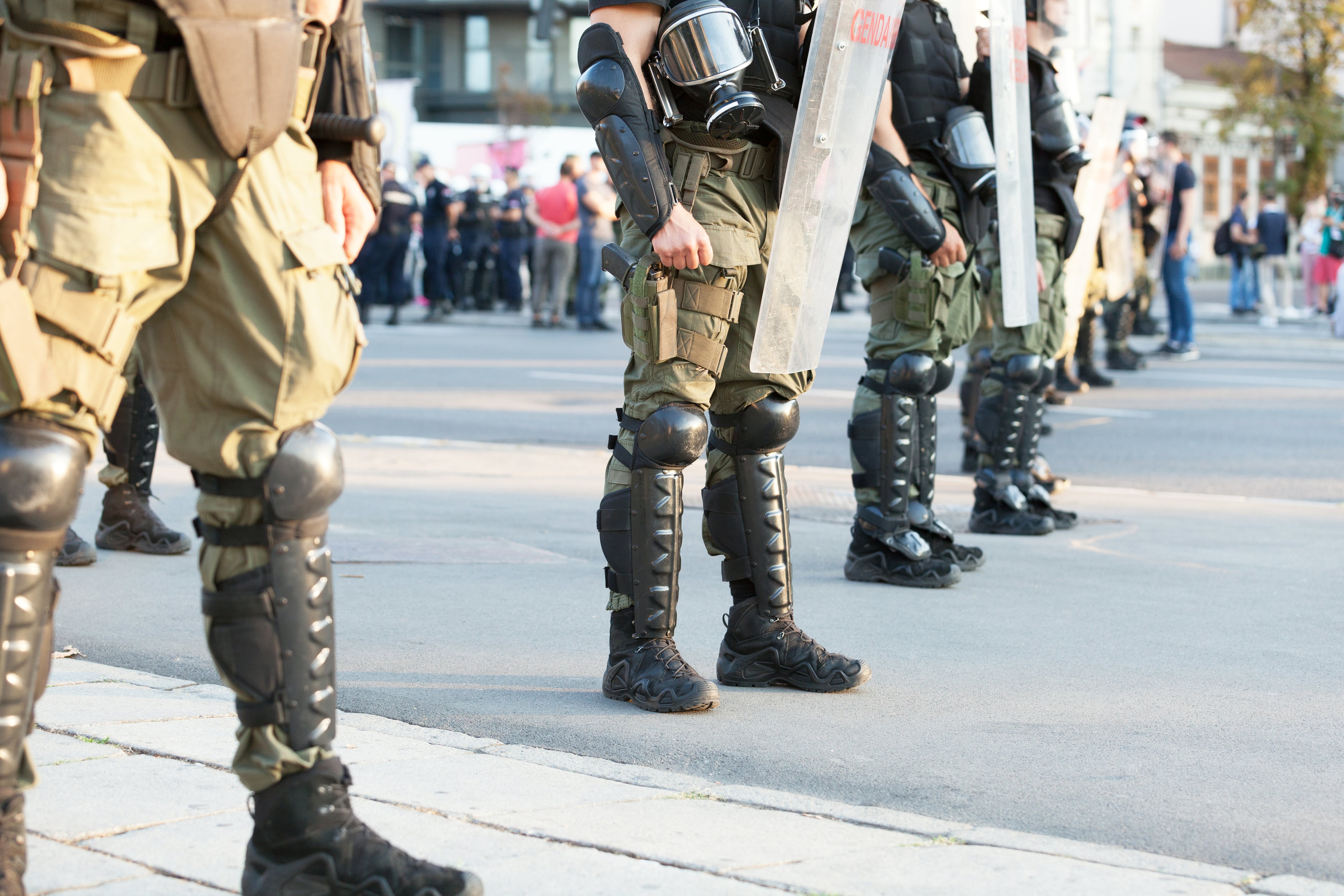 Policia de Polonia desplegada tras disturbios