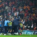 El portugués Miguel Crespo anotó el tanto que le dio la victoria a Fenerbahce antes del pitazo final