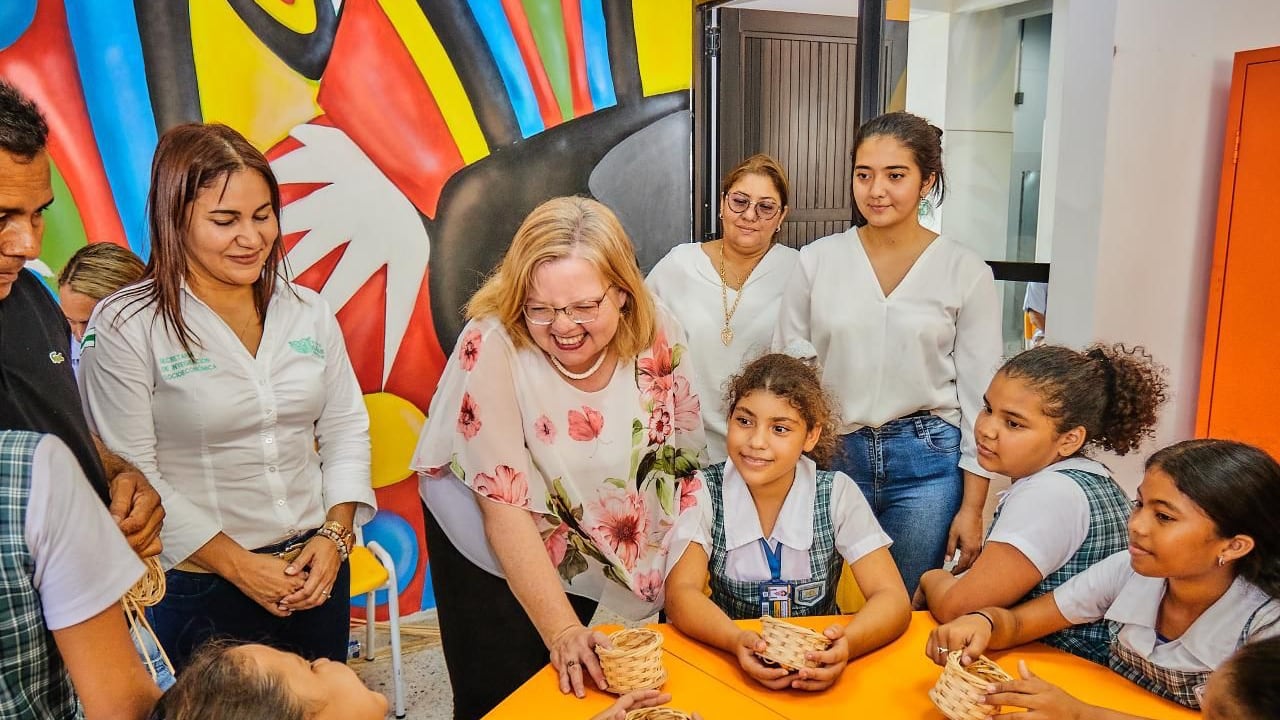 Con la niñez y la juventud, ICBF construye modelo de atención dirigido a esta población