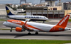 Aviones de Ryanair, Vueling, EasyJet y Volotea, las aerolíneas multadas por el Ministerio de Consumo por prácticas abusivas
