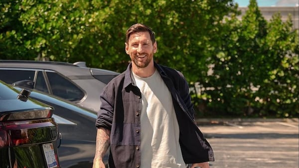 El astro argentino cuenta con un patrimonio superior a los 1.000 millones de dólares según Forbes.