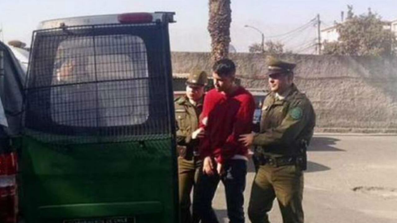 Kevin Roldán detenido por las autoridades en Santiago, Chile.