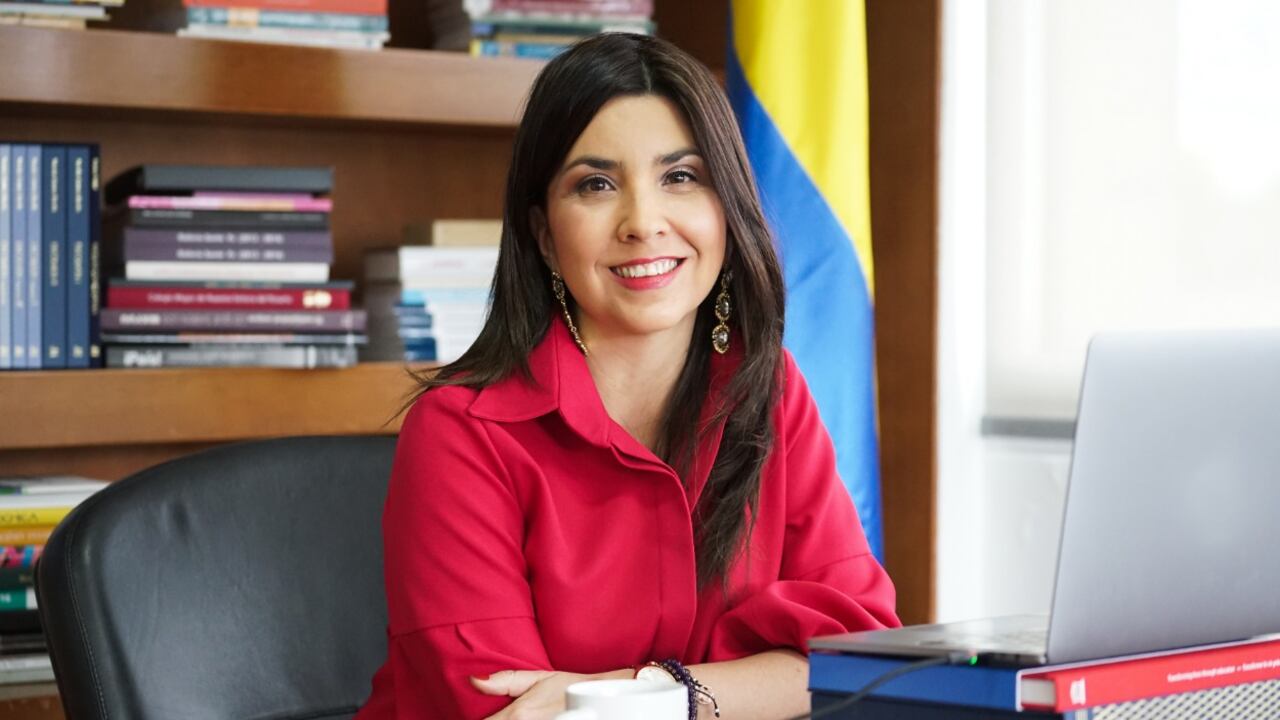 La ministra de Educación presentó un balance de los retos y logros de la educación en tiempos de pandemia.