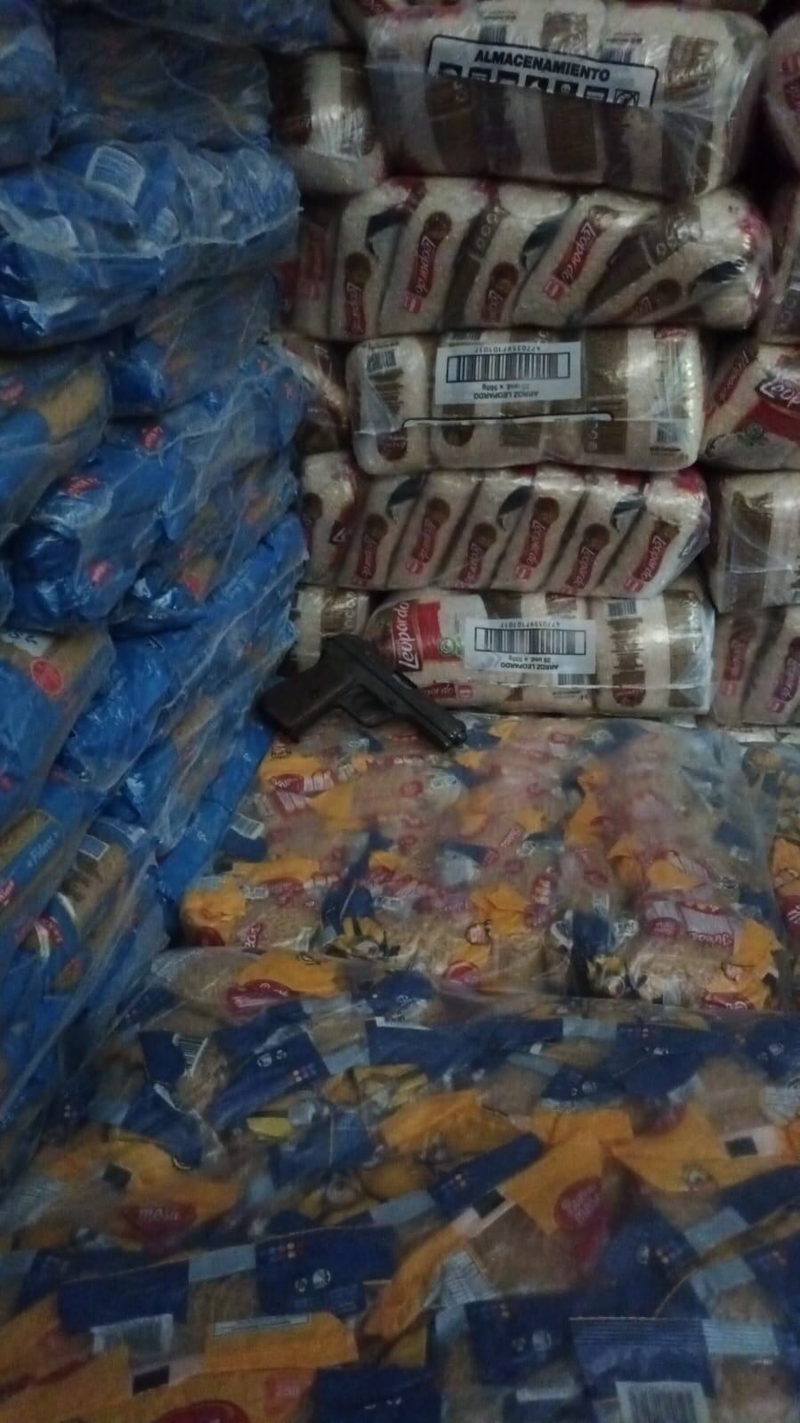 El robo se pretendía cometer en una bodega de alimentos.