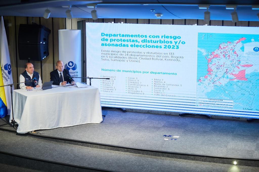 Defensor advierte riesgo de protestas tras posible inconformismo con resultados electorales; alerta en 24 departamentos y seis localidades de Bogotá