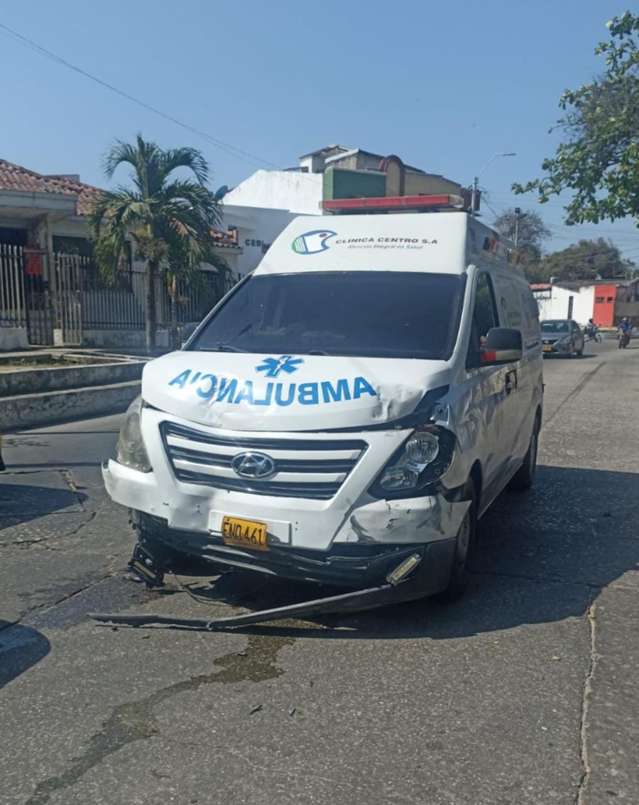 Ambulancia involucrada en el accidente