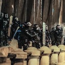 Los hombres de la Policía y del Esmad fueron atacados brutalmente por la primera línea; en ocasiones, incluso, trataron de quemarlos vivos.