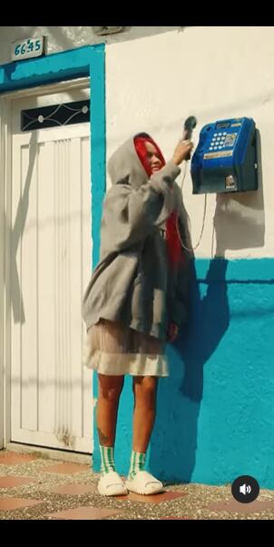 La Bichota llamó para buscar felicidad en su nueva canción. Foto: Instagram @karolg.