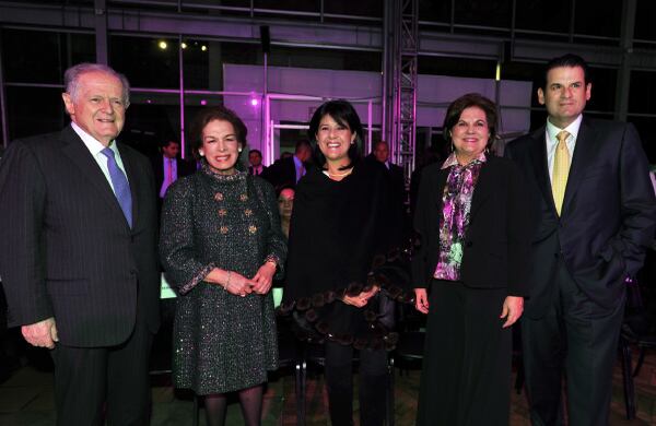 Luis Carlos Sarmiento Angulo, Fanny de Sarmiento, Claudia de Martínez, Zonia de Barguil y Luis Carlos Sarmiento Gutiérrez.