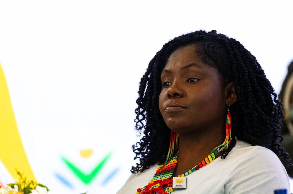 La vicepresidenta de Colombia, Francia Márquez, durante la Asamblea Comunal Nacional del Pueblo en Bogotá, Colombia, el 24 de marzo de 2023. (Foto de Sebastian Barros/NurPhoto a través de Getty Images)