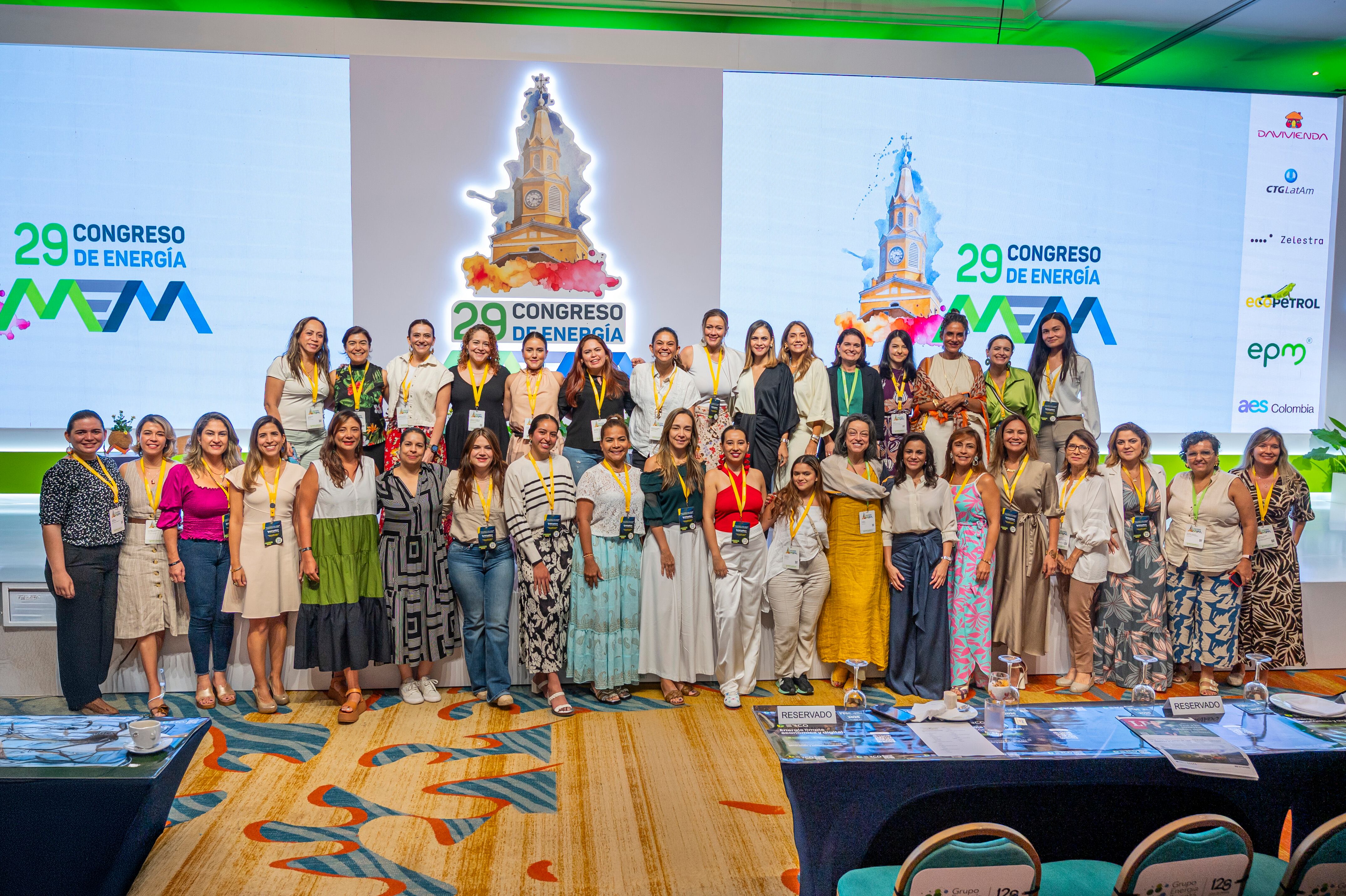 La primera Cumbre de Energía de mujeres surgió en noviembre de 2024 como una idea de las participantes del vigésimo noveno Congreso de Energía.