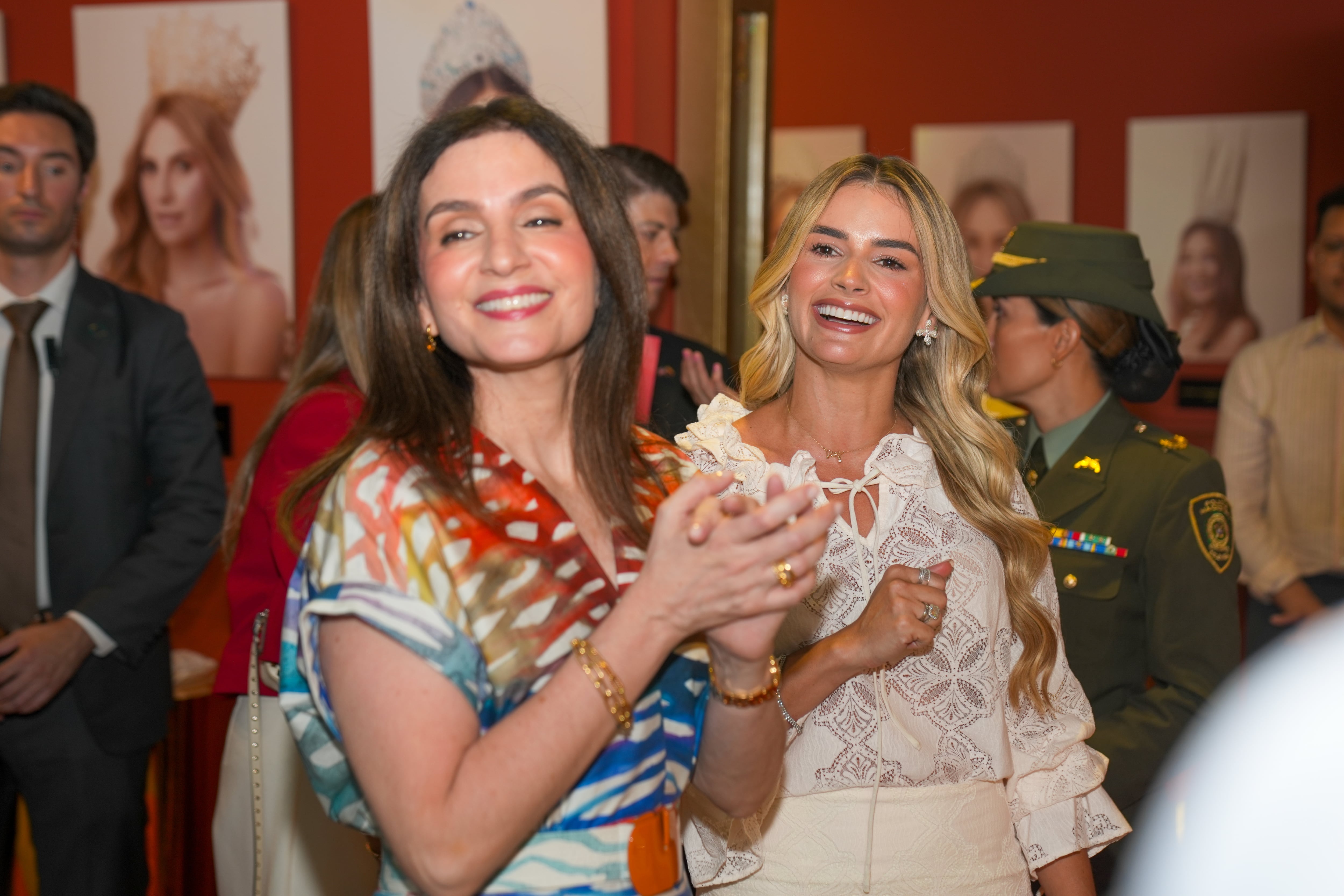 Katia Nule y Ana Lucía Pineda.