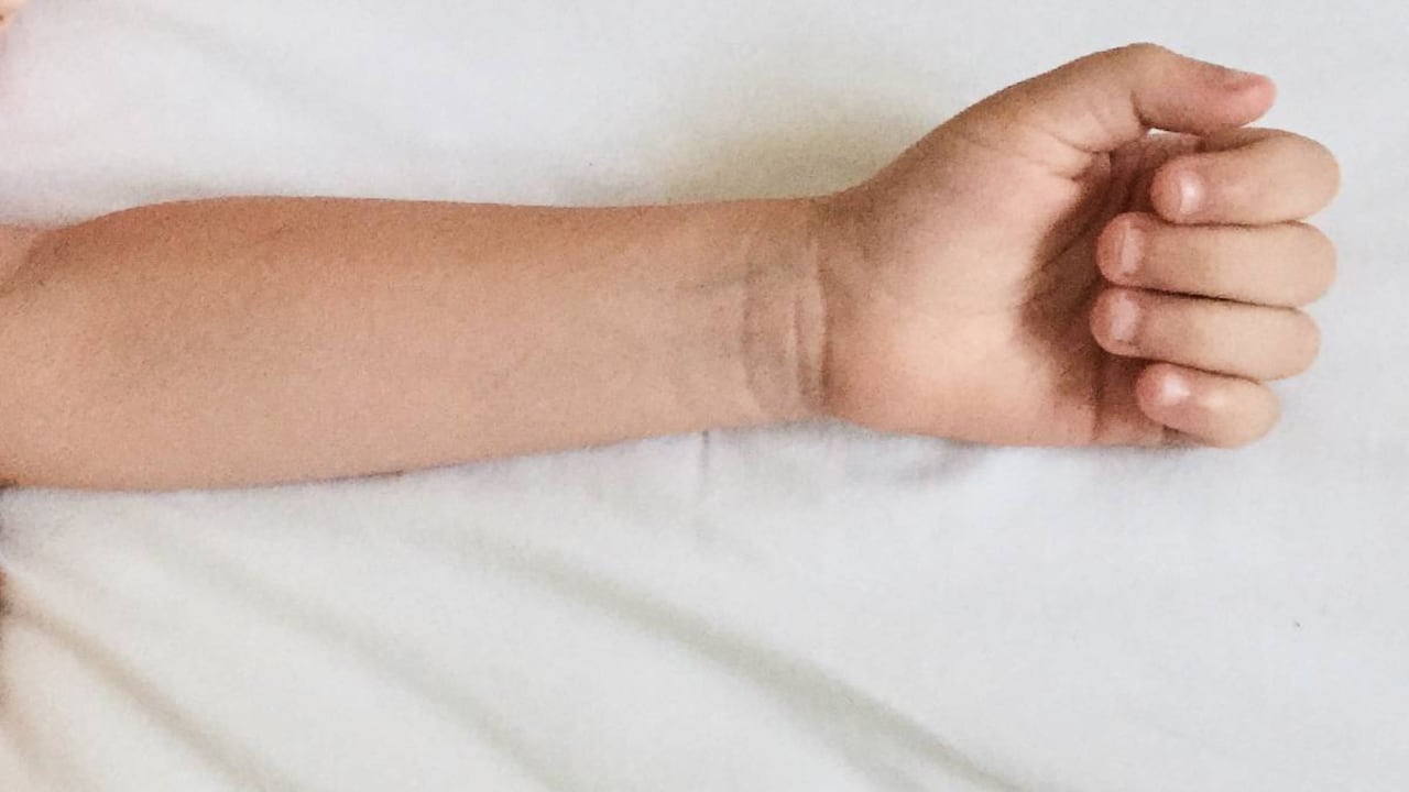 Familia sometió a niña a sesión de exorcismo en una iglesia, y esta murió estrangulada.