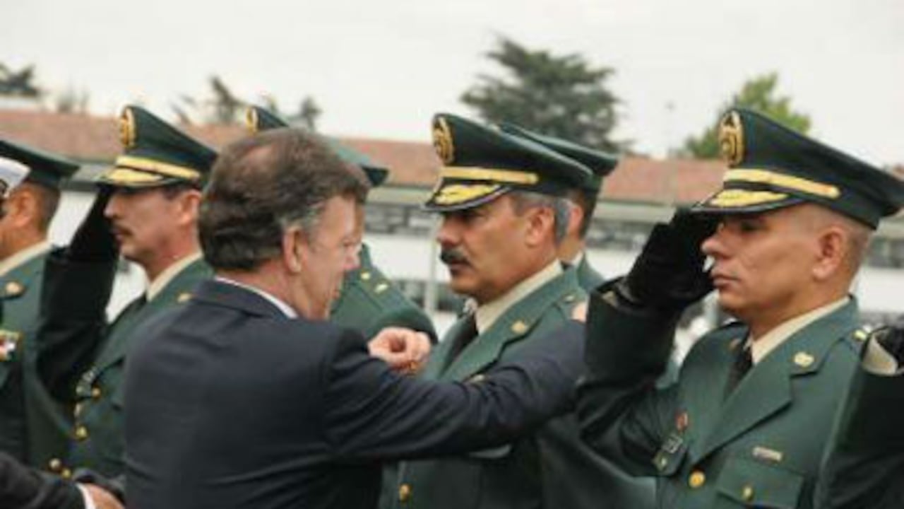 El general Jorge Alberto Segura Manonegra (der.) llegará a comandar la Tercera División del Ejército.