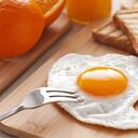 El huevo: Según la revista Psychology Today, los huevos contienen una sustancia similar a la vitamina B llamada colina. Esta mejora la memoria y el tiempo de reacción de nuestro cerebro ante los estímulos. Foto: Pantherstock