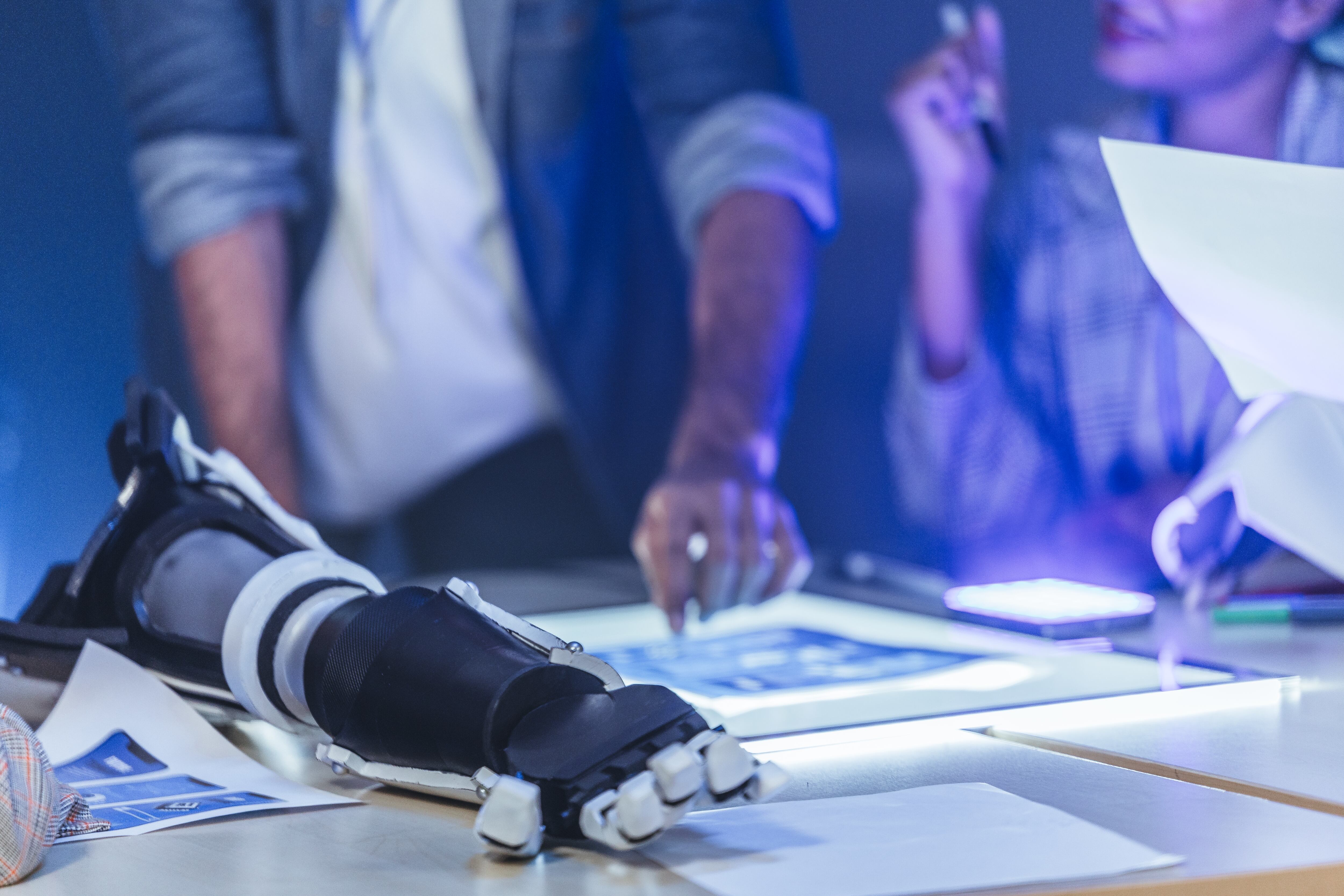 En Medellín, donde nuevas tecnologías buscan transformar la movilidad de personas con discapacidad.