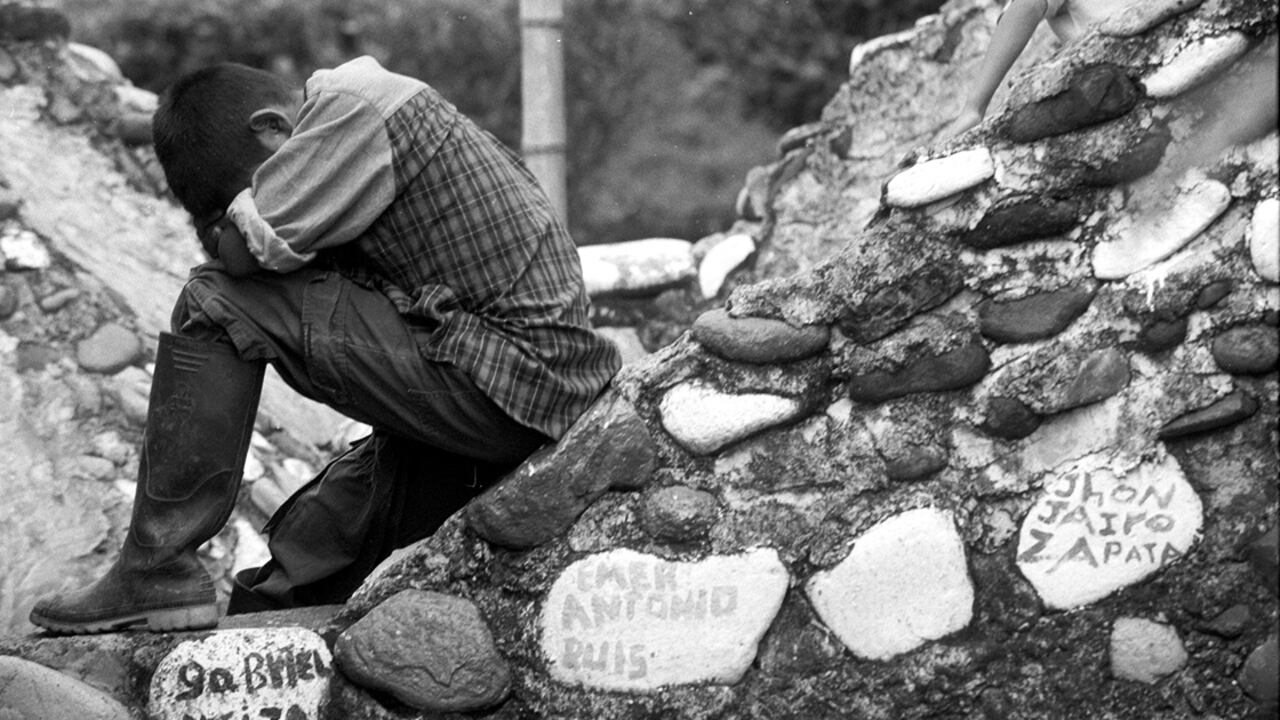 'Paras' y militares habrían actuado juntos en la masacre de San José de Apartadó.