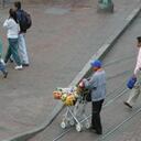 Para el BM, son pobres los que ganan entre 0 y 4 dólares por día, los vulnerables son quienes suman entre 4 y 10 dólares y la clase media la que obtiene entre 10 y 50 dólares diarios.