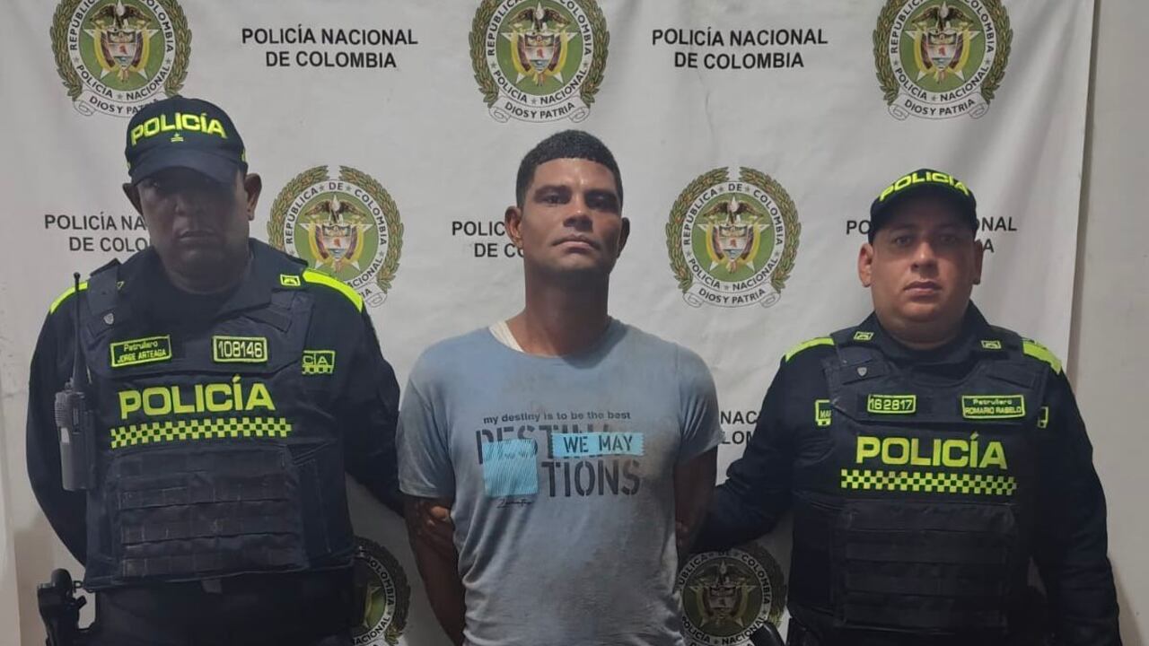 Hombre capturado por la Policía del Atlántico.
