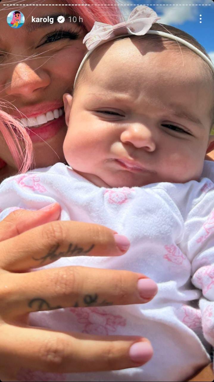 Karol G con su sobrina Sophia