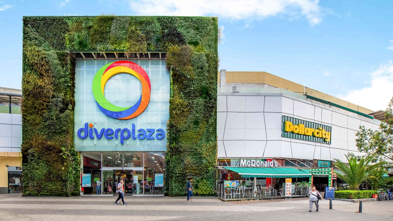 Cinco nuevas marcas llegarán al centro comercial del occidente de la capital colombiana.
