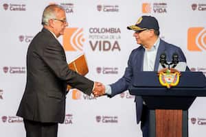 Iván Velásquez ministro de Defensa y el presidente Gustavo Petro