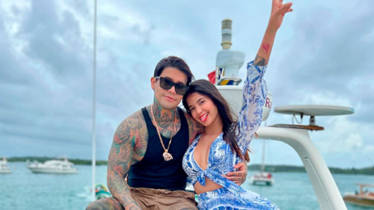 El influencer viajó desde Japón para sorprender a su exnovia y acompañarla en un momento importante.