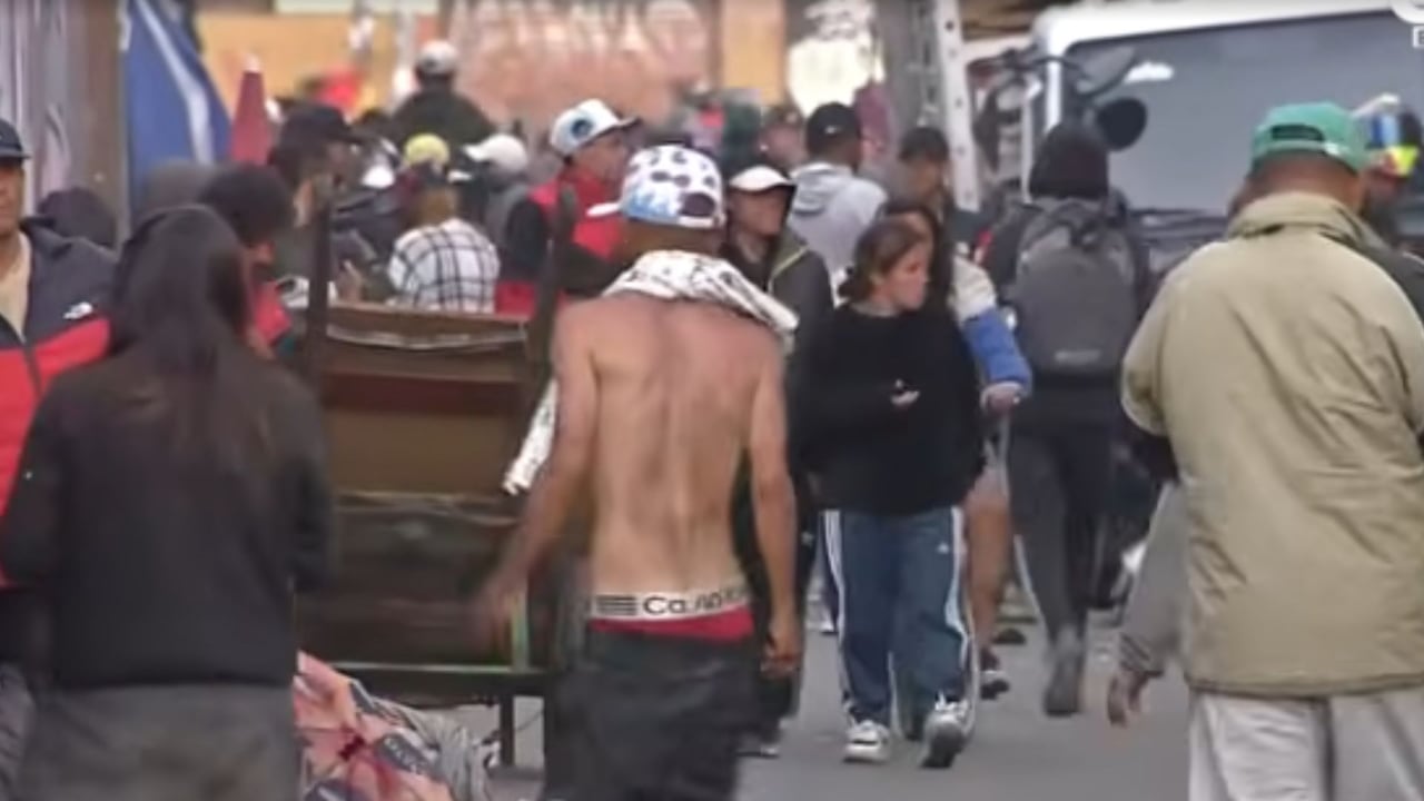 Calle del barrio San Bernardo en Bogotá.