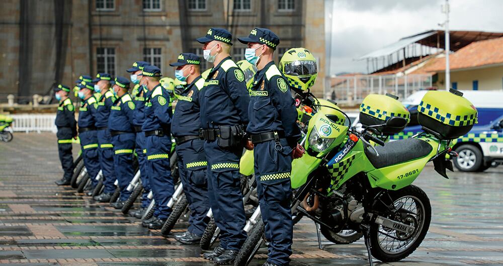 Los enredos para la entrega del contrato de las bodycams, en los que parece haber un direccionamiento en favor de una empresa, han dejado sobre la mesa la posibilidad de usar el dinero en la compra de motos para la institución.