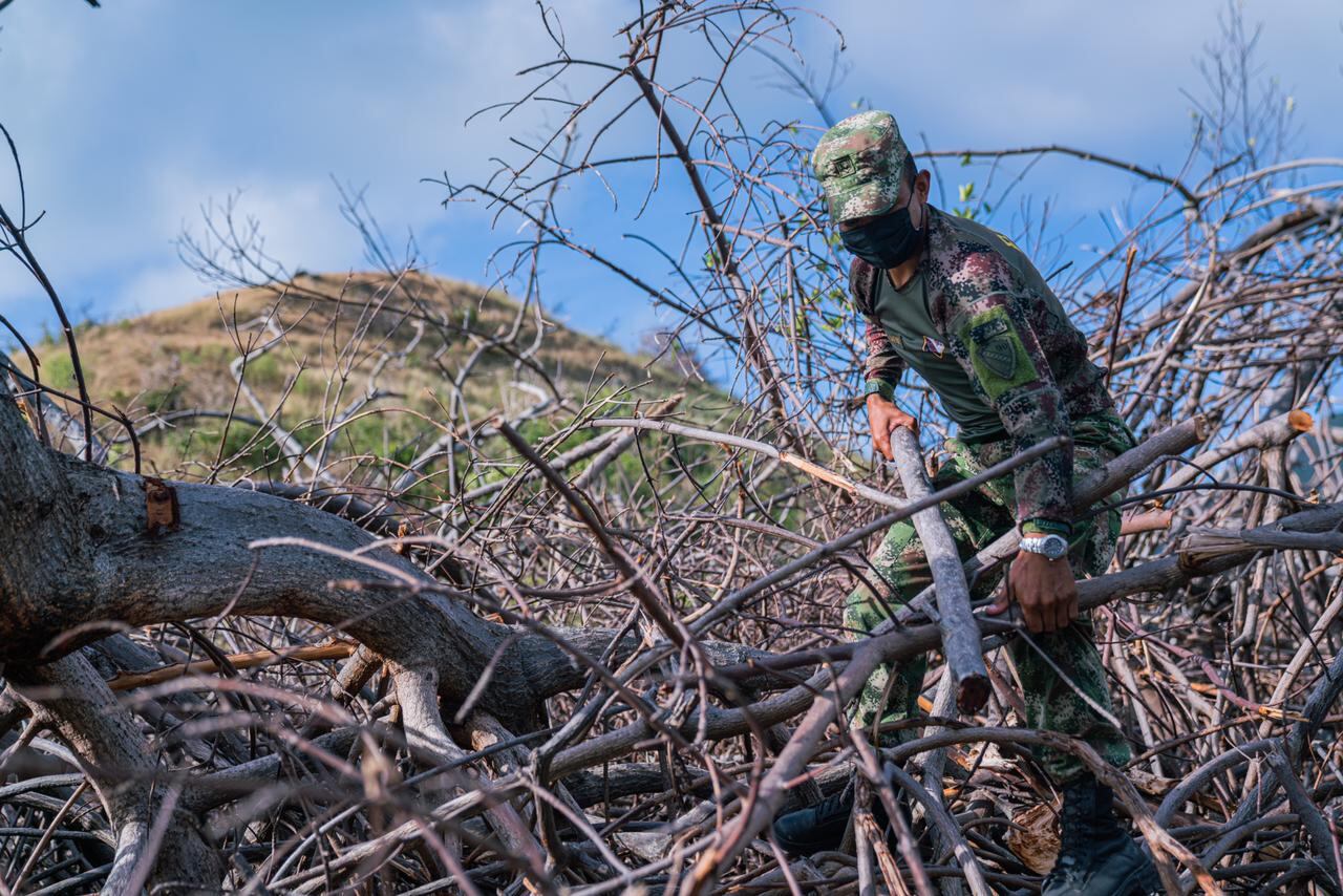 Cabo primero del Ejército, Giovanny Sáenz Rojas.