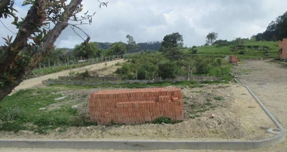 Muchas viviendas no fueron terminadas.