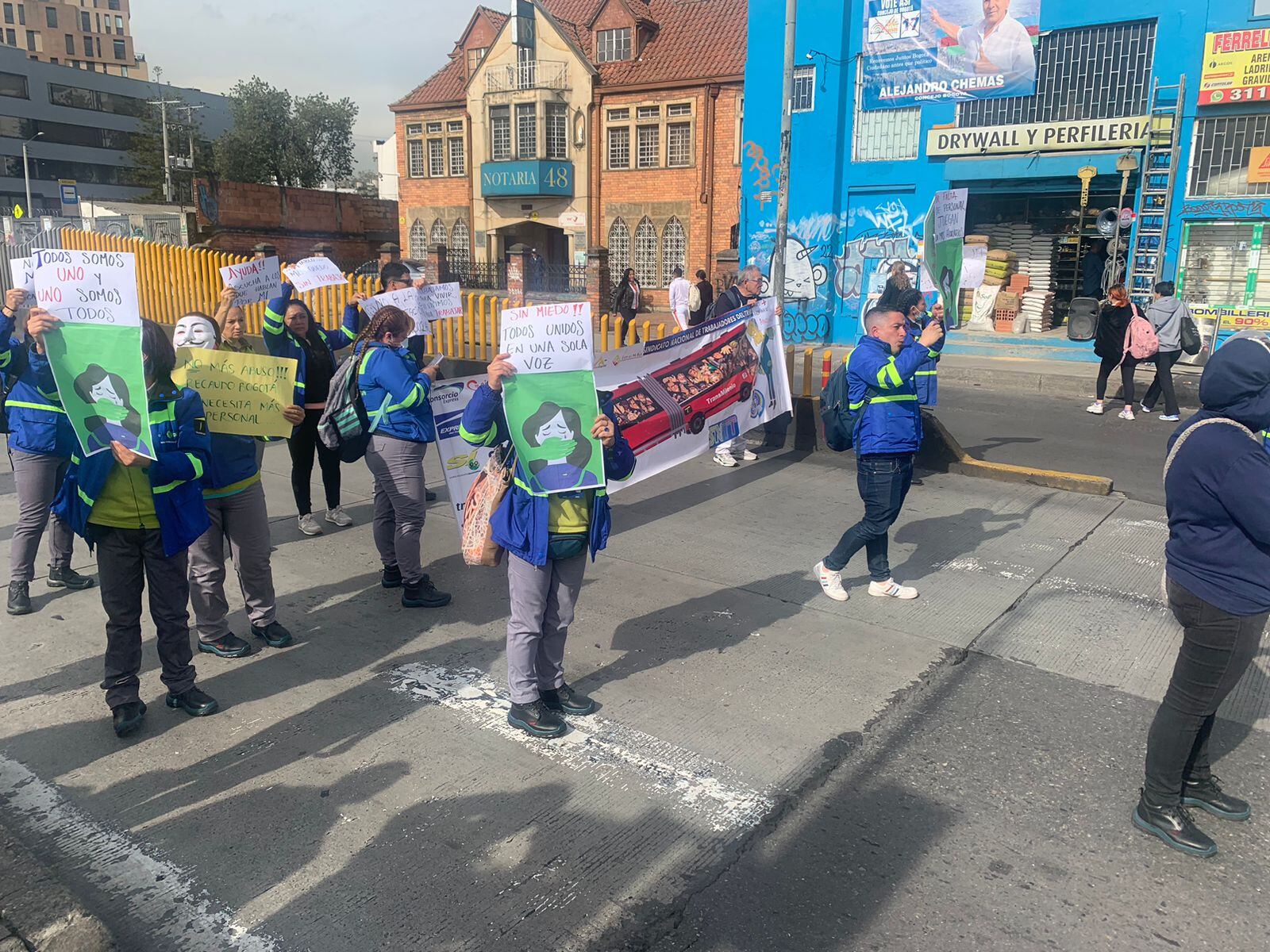 El plantón duro poco más de una hora.