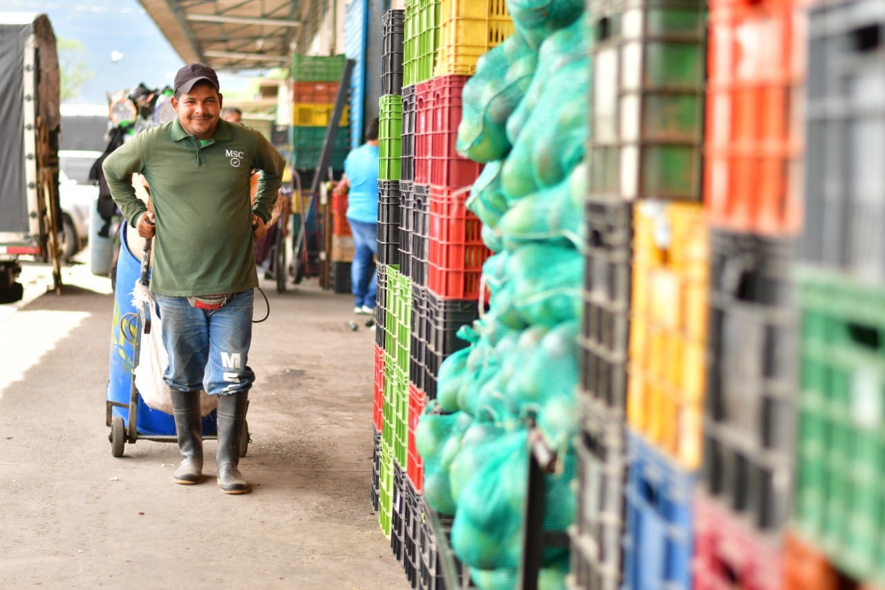 Buscan crear mejores espacios para los comerciantes.