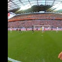 En el partido Colonia contra el AC Milán, se probó una nueva tecnología, llamada 'Bodycam'. -Foto: Captura de pantalla.