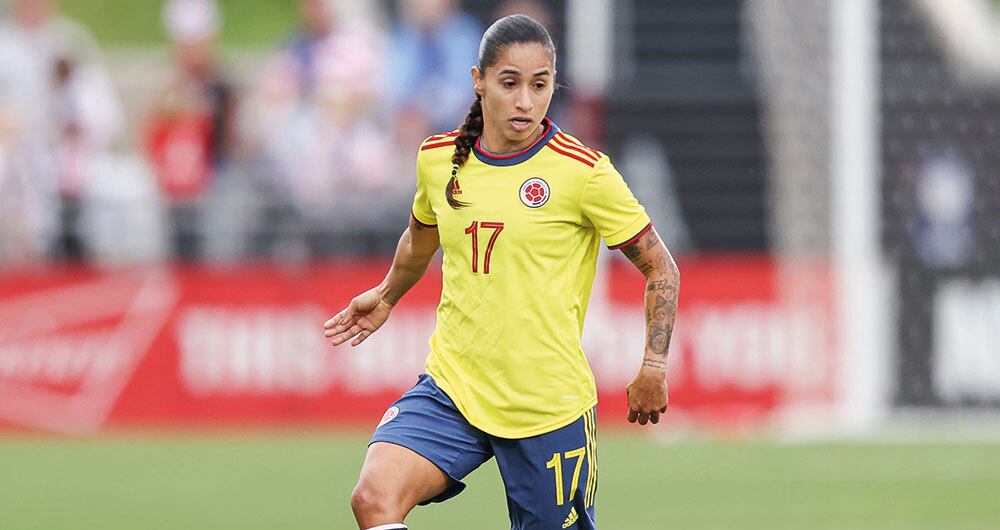 Carolina Arias es una jugadora de fútbol colombiana. Juega de defensa y su equipo actual es el Deportivo Cali de la Liga Femenina de Colombia.